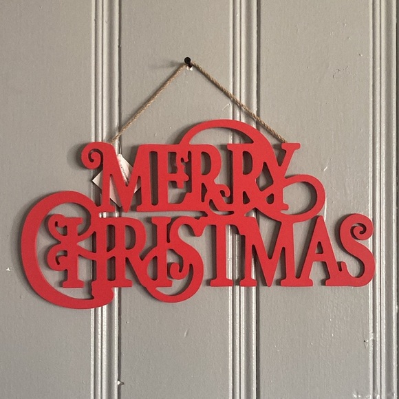 NWT- Beautiful Red Wooden- MERRY CHRISTMAS Decoration Sign 9-1/2”x 17-3/4” - Picture 1 of 10